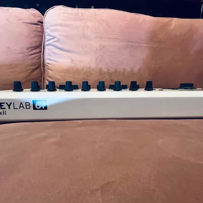 Arturia KeyLab 61 MkII - white image 5