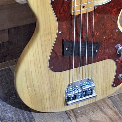 1982 Peavey USA T-20 Bass with Original Hardshell Case image 4