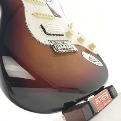 Fender American Performer Stratocaster HSS with Rosewood Fretboard 2024 3-Tone Sunburst image 7