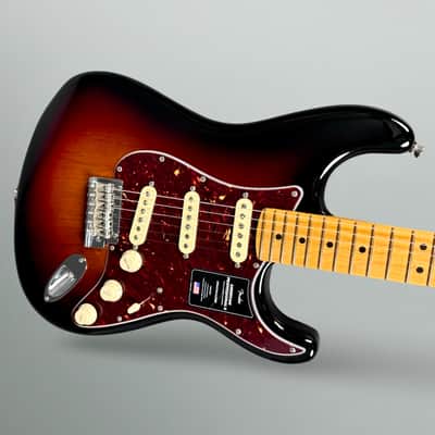 Fender American Professional II Stratocaster 2021 - 3-Tone Sunburst image 4