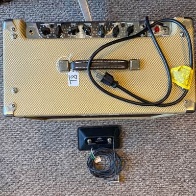 USA Peavey Classic 30 2-Channel 30-Watt 1x12" Guitar Combo image 2