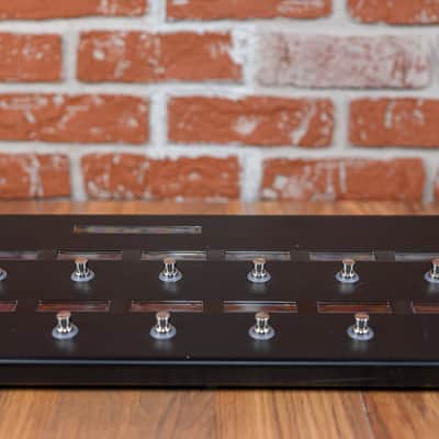 Line 6 Helix Control Floor-based controller for Helix Rack image 5