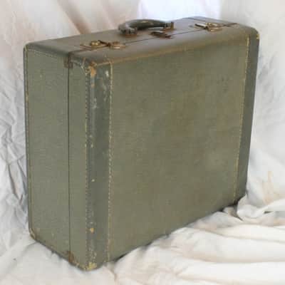 Gray Italian Hard Case for Accordion 18.75" x 16.25 x 8" (47.50cm x 41.25cm x 20.25cm) image 1