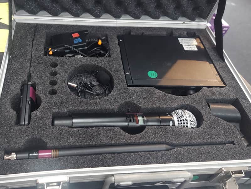 SHURE ULXD4 ULXD2 BETA 58 ULXD1 BODYPACK LAPEL MIC - BLACK image 1