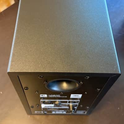 JBL LSR305 (1st Gen) 5" 2-Way Active Studio Monitor (Single) image 5
