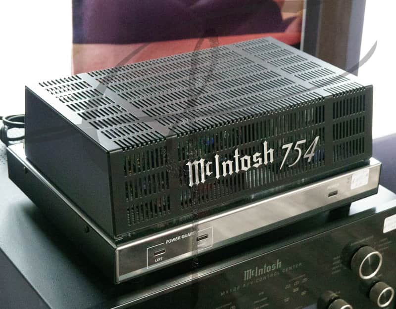 McIntosh MC754 100-Watt Stereo Solid State Power Amplifier