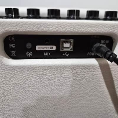Positive Grid Spark 40 40-Watt 2x4" Modeling Guitar Combo 2021 Pearl White image 11