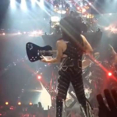 KISS Paul Stanley Makeup Imprint Stage Used/Smashed Guitar 2014 Signed image 4
