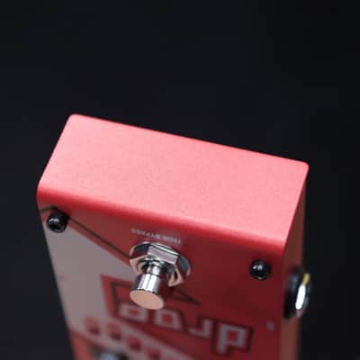 DigiTech Drop Compact Polyphonic Drop Tune Pitch-Shifter Effect Pedal w/Adapter image 10