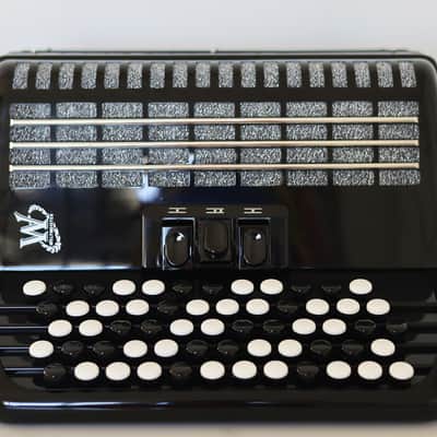 NEW Weltmeister Romance 602 Button Accordion, made in Germany, 72 Bass buttons, Lightweight Accordion B-Gripp, Black, Straps and Case, Item Location USA image 4