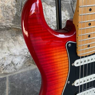 Fender Player Stratocaster HSS 2022 - Maple Fingerboard - Excellent Condition image 6