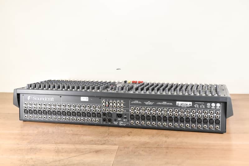 Soundcraft Spirit LX7 32-Channel Analog Mixer (church owned