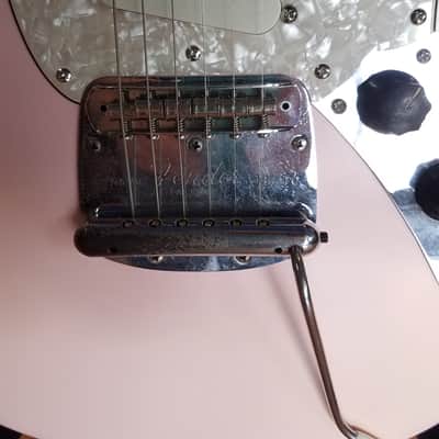Fender Mustang 1965 Shell Pink with matching headstock, HC image 5