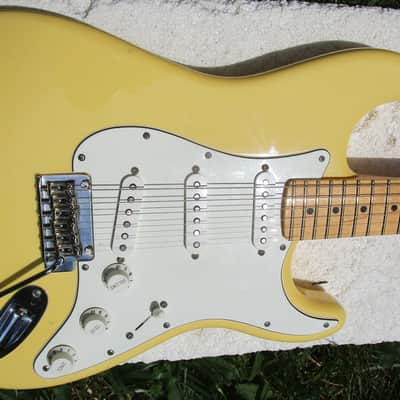 Fender Player Stratocaster Guitar, 2018, Mexico, Butterscotch Cream Finish, Excellent Condition image 6