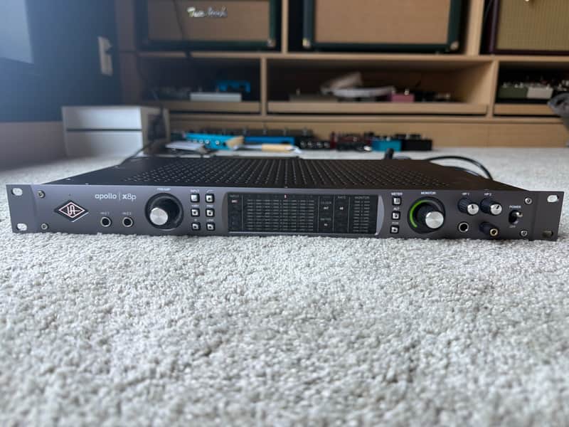 Universal Audio Apollo x8P Thunderbolt 3 Audio Interface 2018 - Present - Black image 1