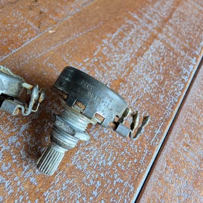 Gibson Centralab Potentiometers 500k Short Split Shaft Vintage 1961 Tested Qty 3 image 9