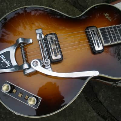 HOFNER CLUB 60 1960 SUNBURST image 8