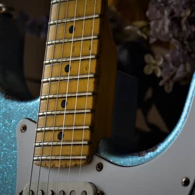 Fender Stratocaster Custom Blue  Sparkle Custom Nitro Relic image 16