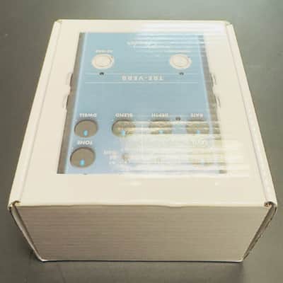 Fender Tre-Verb Tremolo/Reverb 2019 - Present - Blue image 8