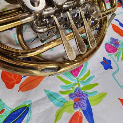 Holton H378 DOUBLE FRENCH HORN image 6