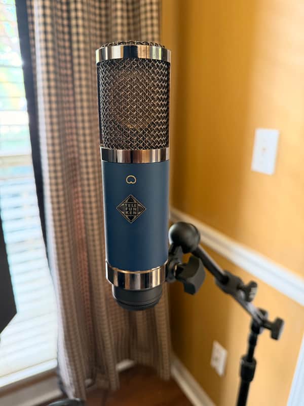 Telefunken TF11 Large Diaphragm Cardioid Condenser Microphone 2020 - Present - Blue image 1