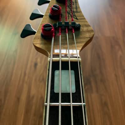 Zurlug Custom 4-String Bass – Ash Body – Flamed Maple Neck – Rosewood Fingerboard – Seymour Duncan Pickups – Hipshot Tuners – Handmade image 5