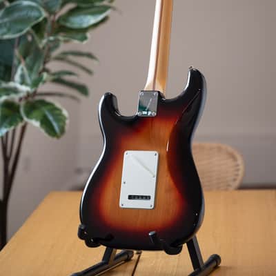 2019 Fender Player Series Stratocaster - in 3 Tone Sunburst image 12