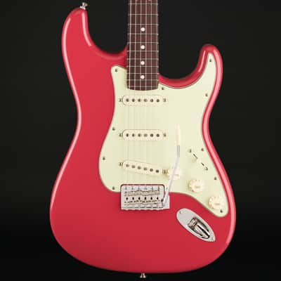 Fender American Professional Classic Stratocaster, Rosewood Fingerboard in Faded Dakota Red image 1
