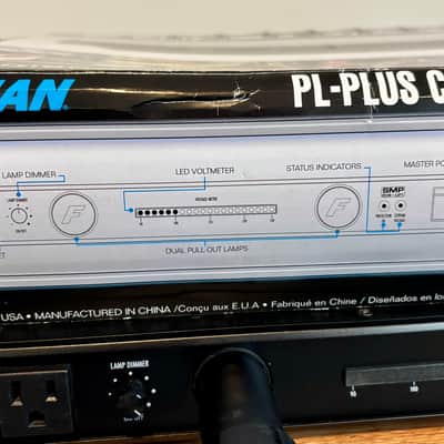Furman PL Plus-C Classic Power Conditioner image 12