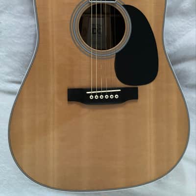 Martin D-35 50th Anniversary 2015 - Natural image 16