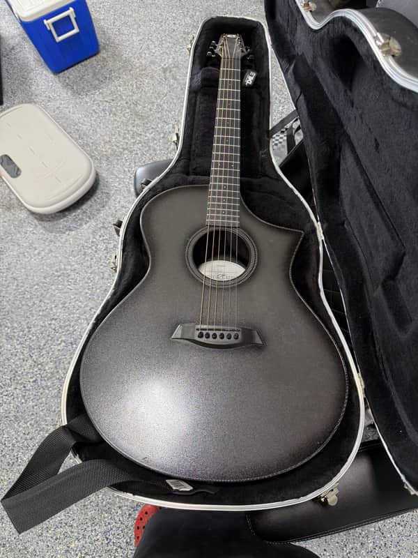 Composite Acoustics GX 2010 - Carbon Fiber image 1