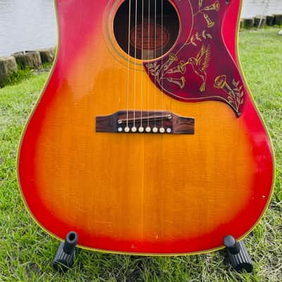 Gibson Hummingbird 1967 - Cherry Sunburst image 2