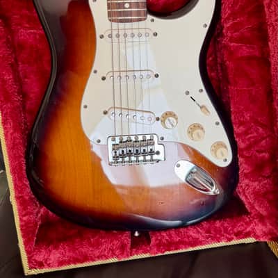 Fender Stratocaster 2007 - Sunburst image 3