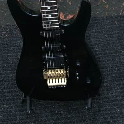Manna Boutique ST Super Strat 90's Black image 3