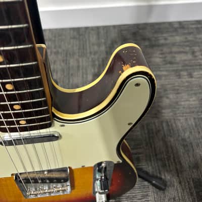 Fender Custom Telecaster 1961 - Sunburst with White Binding image 3