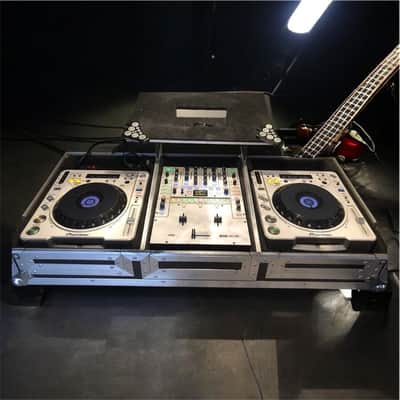 Complete DJ Setup: 2 Pioneer CDJ-800MK2 Players, Rane SIXTY-TWO Mixer, Novation Dicers, & Odyssey Coffin Case image 12
