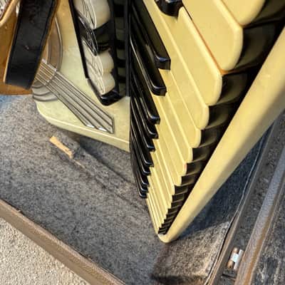Vintage Old Original German Made Hohner Verdi II Accordion image 9