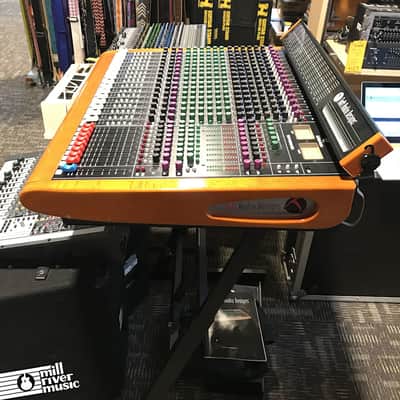 TOFT Series ATB 16 Channel Analog Console * Very Good Condition* image 2