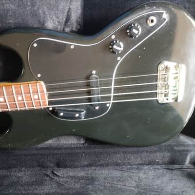 Fender Musicmaster Bass 1977 Black w/ original case + hard shell case image 8