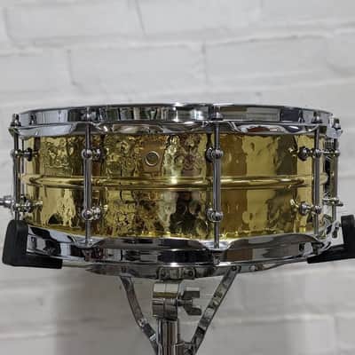 Ludwig 5x14" Hammered Brass Snare Drum with Tube Lugs image 1