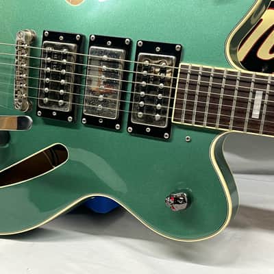 Gretsch Streamliner G2627T/GRG Semi-Hollow Body Electric Guitar image 6