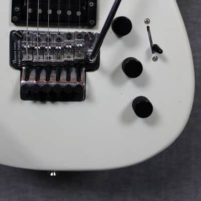 Squier 1980's Super Strat 1980-1989 with Locking Tremolo System  Pearl White image 6