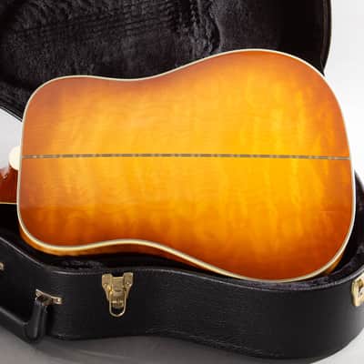 2016 Gibson Custom Shop Dove Quilt Maple Limited Edition Honeyburst | Original Case & COA image 7
