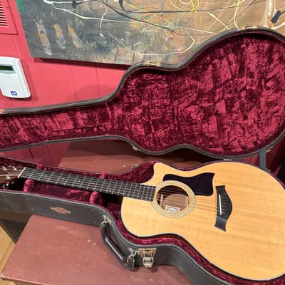 Taylor 314ce, V-Class Bracing, Natural image 10