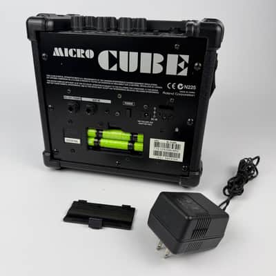 Roland Micro Cube 2-Watt 1x5" Guitar Combo 2004 - 2014 - Black image 5