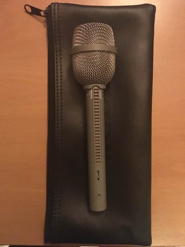 Electro-Voice RE11 Supercardioid Dynamic Microphone image 1