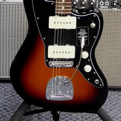 2025 Fender American Professional Classic Jazzmaster Electric Guitar w/Gig Bag! VERY NICE!!! image 2