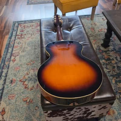 2012 The Loar LH-309-VS - Archtop - Vintage Sunburst - w/Case image 9