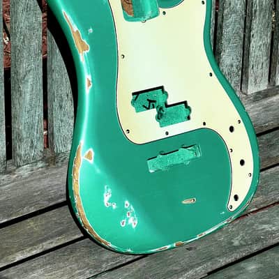 JVG - P Bass Body JB ROUTED ALDER WOOD GREEN Pearl Mist Patina Lacquer Thin Skin finish with AGED PICKGUARD included JVGuitars Reborn Old image 3