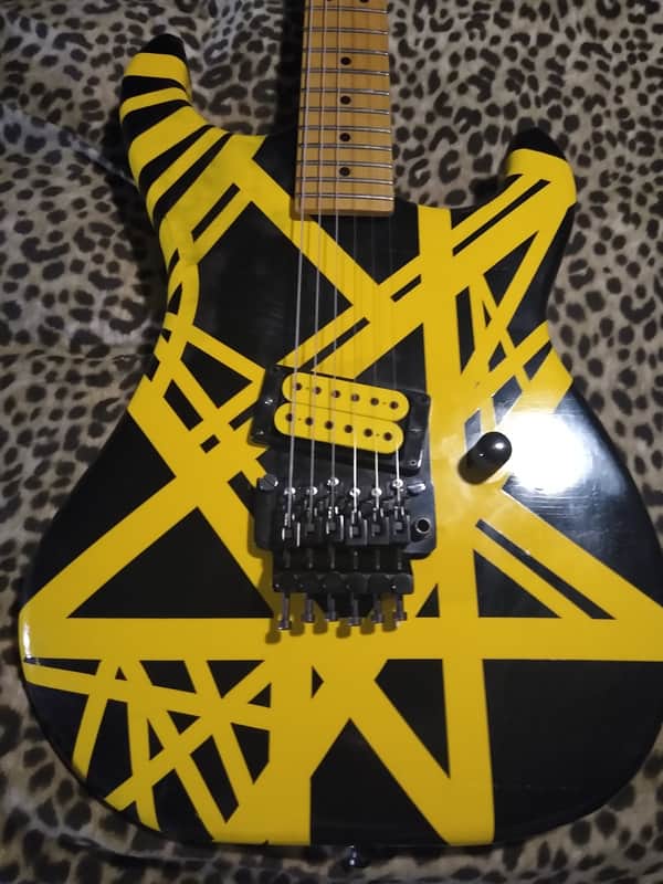 Kramer ,80,S Maple Body Yellow Bumble Bee Striped Paint Job Charvel Japan Neck image 1
